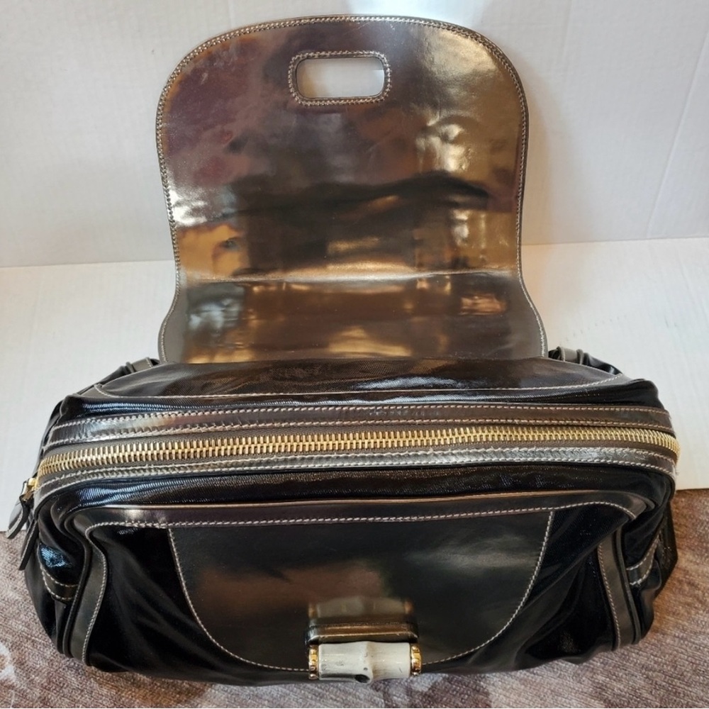 Gucci Black and Gold Satchel with Classic Design - Picture 11 of 16